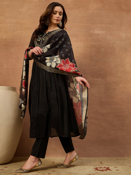 Women Floral Embroidered Panelled Thread Work Chanderi Cotton Kurta with Trousers & With Dupatta