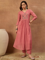 Women Floral Thread and Sequinned Embroidered Kurta & Trouser with Dupatta