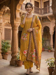 Women Floral Printed and Sequinned Embroidered Kurta & Trouser with Dupatta