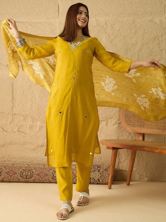Women Floral Regular Mirror Work Kurta with Trousers & With Dupatta