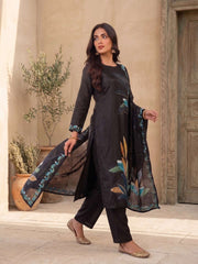Women Floral Printed Regular Kurta with Trousers & With Dupatta
