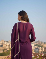 Women Ethnic Motifs Embroidered Regular Thread Work Chanderi Cotton Kurta with Trousers & With Dupatta
