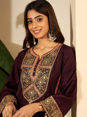 Women Floral Thread and Sequinned Embroidered Ethnic Dress