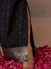 Printed V-Neck Maxi Dress