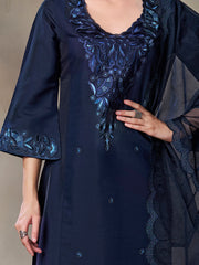 Women Floral Embroidered Regular Thread Work Pure Silk Kurta with Trousers & With Dupatta