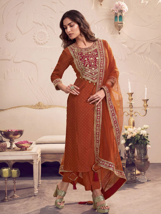 Women Floral Embroidered Regular Thread Work Kurta with Trousers & With Dupatta