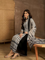 Women Floral Printed Regular Kurta with Palazzos & With Dupatta