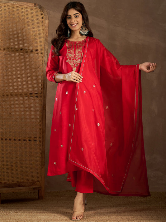Floral Embroidered Zari Straight Kurta With Trousers And Dupatta
