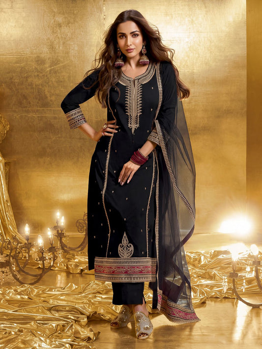 Women Paisley Zari and Sequinned Embroidered Kurta Set with Dupatta