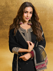 Malaika Arora Women Paisley Zari and Sequinned Embroidered Kurta Set with Dupatta
