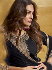Women Paisley Zari and Sequinned Embroidered Kurta Set with Dupatta