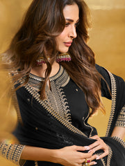 Malaika Arora Women Paisley Zari and Sequinned Embroidered Kurta Set with Dupatta