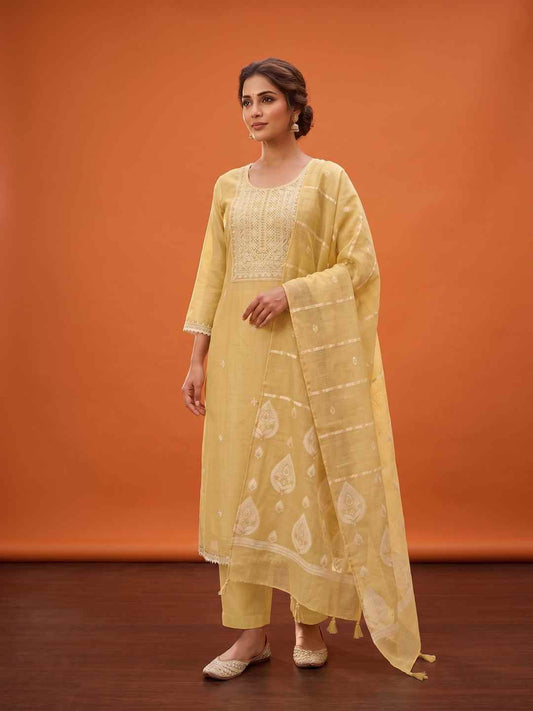 Women Ethnic Motifs Embroidered Chanderi Cotton Kurta with Trousers & Dupatta