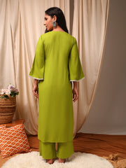 Women Regular Kurta with Trousers