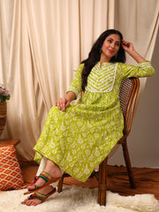 Green Women Ethnic Motifs Printed Thread Work Anarkali Kurta