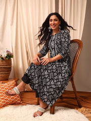 Women Floral Embroidered Regular Thread Work Kurta with Trousers