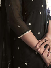 Women Floral Embroidered Empire Thread Work Kurta with Trousers & With Dupatta