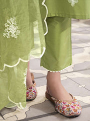 Women Floral Embroidered Regular Thread Work Kurta with Trousers & With Dupatta