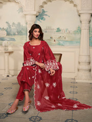 Women Floral Embroidered Regular Thread Work Kurta with Trousers & With Dupatta