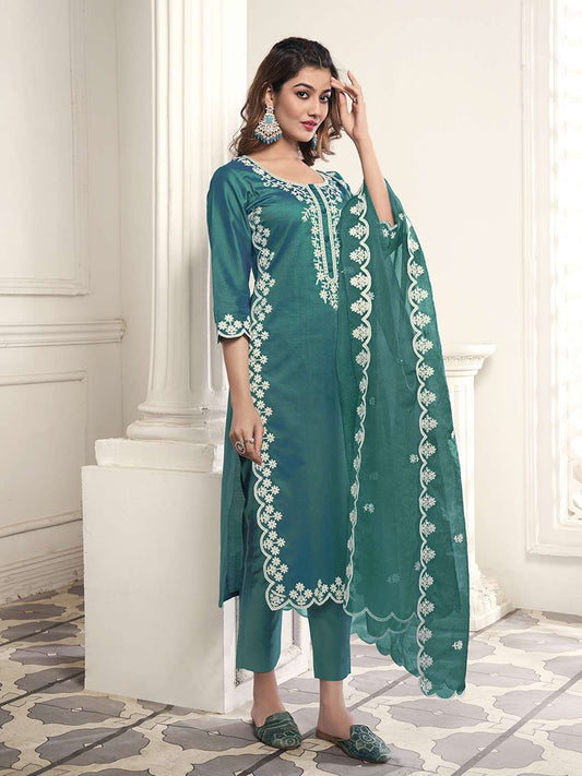 Floral Yoke Design Regular Thread Work Kurta with Trousers & Dupatta