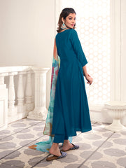 Women Regular Kurta with Trousers & With Dupatta
