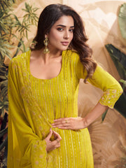 Women Floral Embroidered Regular Kurta with Palazzos & With Dupatta