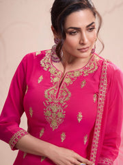 Women Floral Embroidered Regular Thread Work Kurti with Sharara & With Dupatta