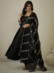 Women Floral Embroidered Regular Sequinned Kurta with Trousers & With Dupatta