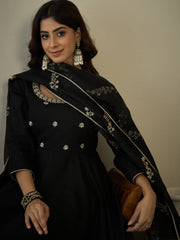 Women Floral Embroidered Regular Sequinned Kurta with Trousers & With Dupatta