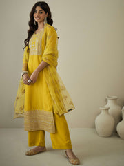 Women Floral Yoke Design Regular Sequinned Kurta with Trousers & With Dupatta