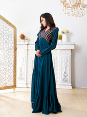 Women Ethnic Motifs Embroidered Sequinned Grandeur & Majestic Artwork Georgette Kurta