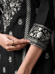 Women Floral Embroidered Regular Sequinned Kurta with Trousers & With Dupatta