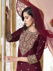 Women Floral Embroidered Regular Sequinned Velvet Kurta with Trousers & With Dupatta