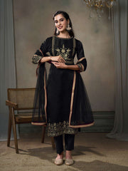 Ethnic Motifs Embroidered Velvet Kurta With Trousers & Dupatta