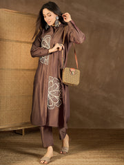 Floral Embroidered Thread Work Mandarin Collar Kurta with Trousers