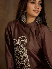 Floral Embroidered Thread Work Mandarin Collar Kurta with Trousers
