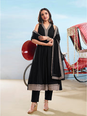 Women Floral Yoke Design Regular Kurta with Trousers & With Dupatta