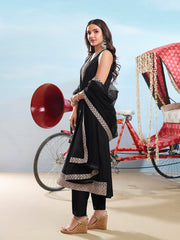 Women Floral Yoke Design Regular Kurta with Trousers & With Dupatta