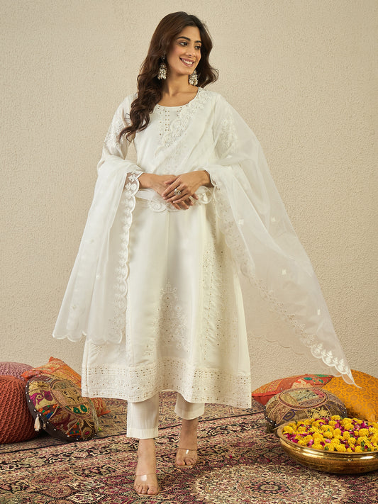 Women Floral Embroidered Regular Sequinned Kurta with Trousers & Dupatta