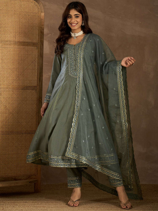 Women Floral Embroidered Kurta with Trousers & Dupatta