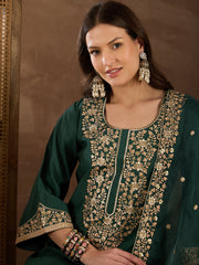 Women Floral Zari and Sequinned Embroidered Kurta Set with Dupatta