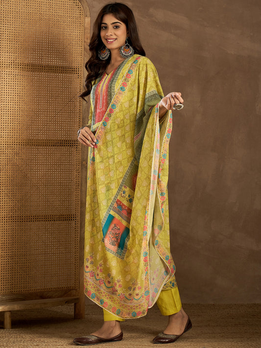 Floral Printed Straight Kurta With Trousers & Dupatta