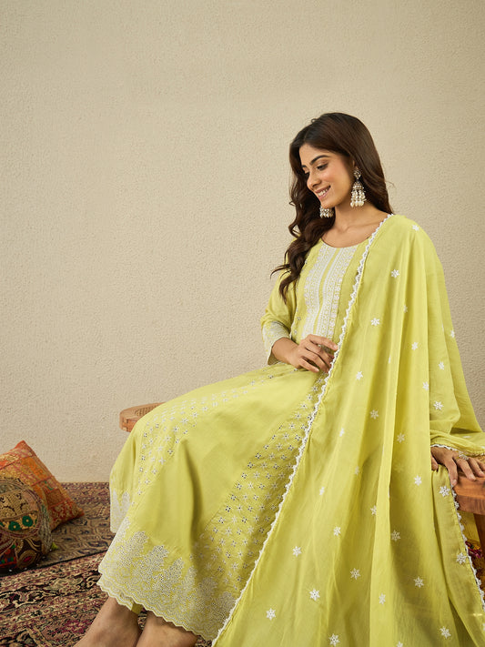 Women Floral Embroidered Regular Chikankari Kurta with Trousers & Dupatta