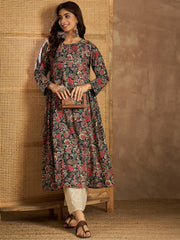 Women Paisley Printed Floral Kurta
