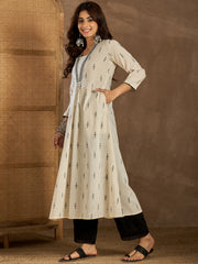Women Ethnic Motifs Embroidered V-Neck A-Line Cotton Kurta