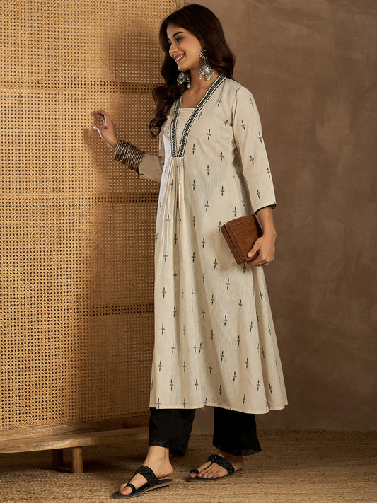 Women Ethnic Motifs Embroidered V-Neck A-Line Cotton Kurta
