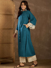 Mandarin Collar Flared Sleeves Straight Kurta
