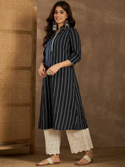 Women Striped Mandarin Collar Kurta