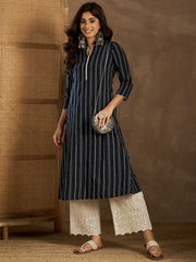 Women Striped Mandarin Collar Kurta