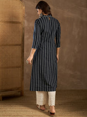 Women Striped Mandarin Collar Kurta